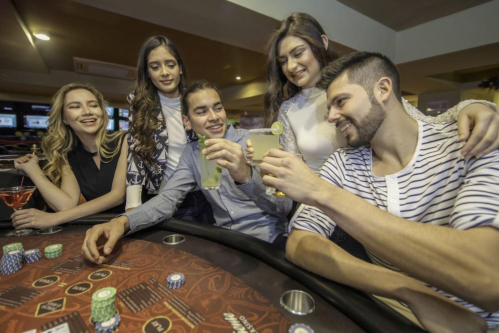 San Nicolas Hotel Casino Енсенада Екстериор снимка